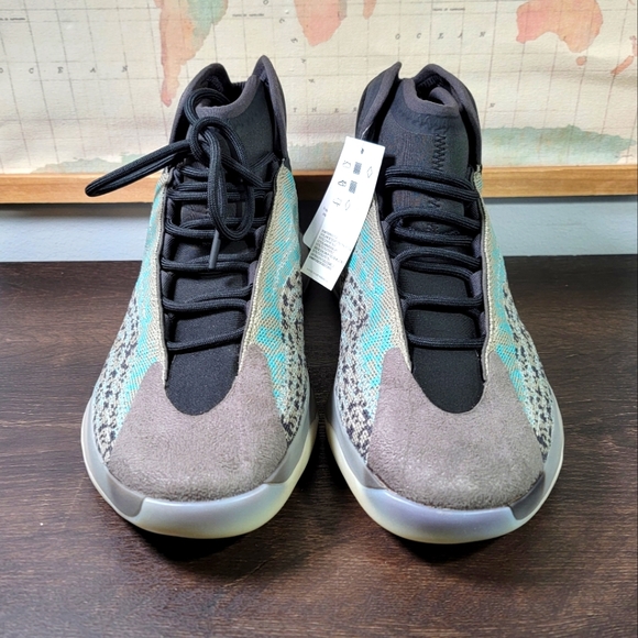 BRAND NEW Adidas Yeezy QNTM Teal Blue Men\'s Size 12.0